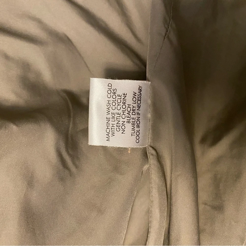 Calvin Klein elegant beige